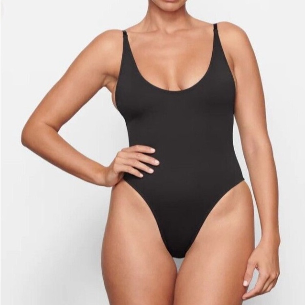 SKIMS Black Swimsuit (Medium)